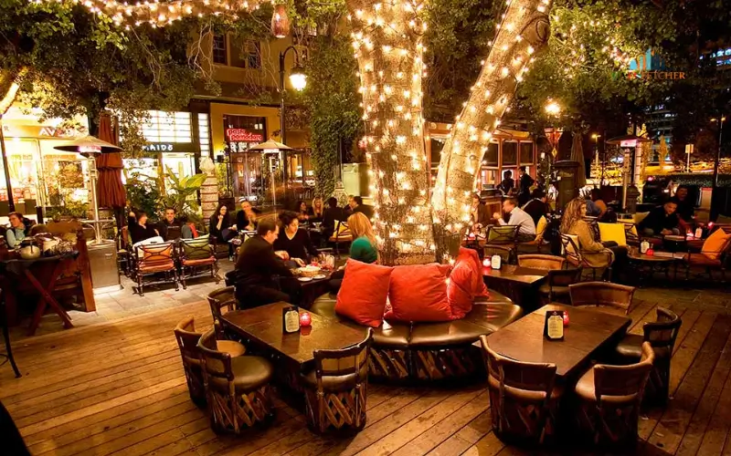 Shopping and dinning Al Khawaneej Dubai